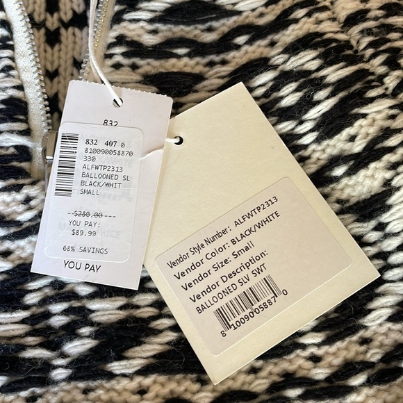 NWT AVANTLOOK Sweater! - Picture 6 of 10